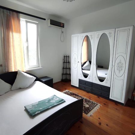 Guest House New Athos ภายนอก รูปภาพ