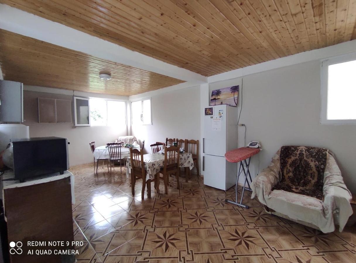 Guest House New Athos ภายนอก รูปภาพ